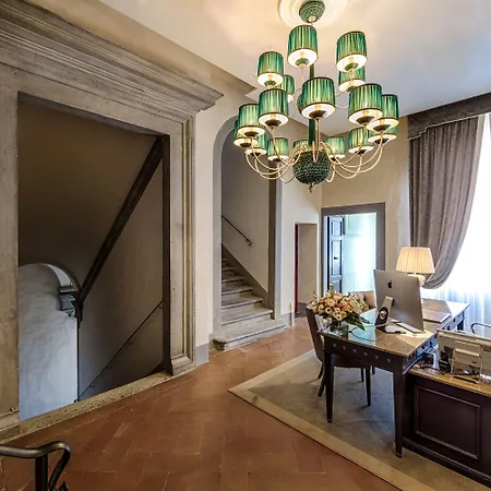 Hotel Palazzo Roselli Cecconi 3*