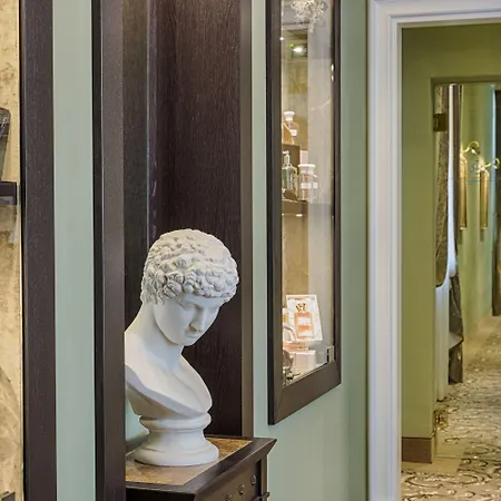 Hotel Palazzo Roselli Cecconi 3*