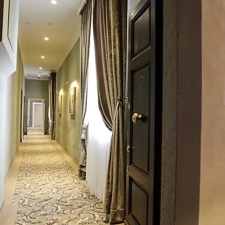 Palazzo Roselli Cecconi Hotel